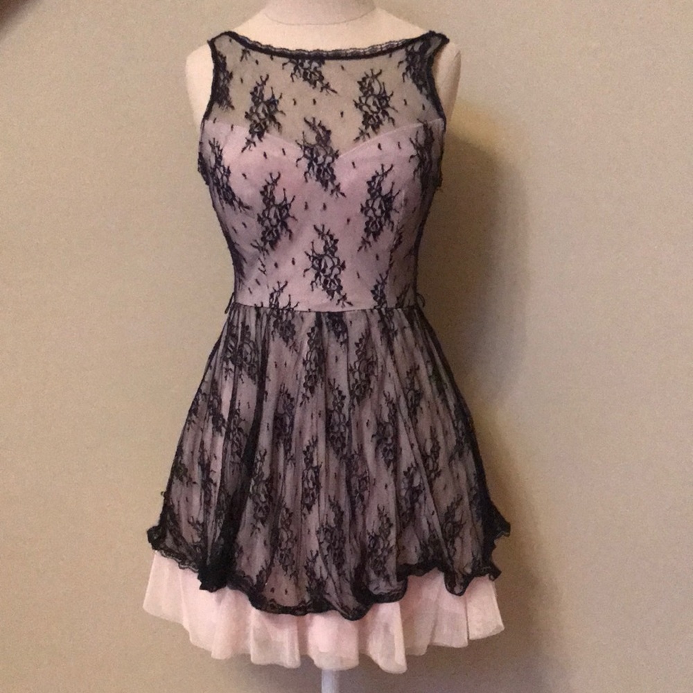 B. Smart Dress
